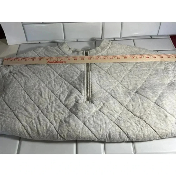 Old Navy Women's Size Xl Gray Cropped Half Zipper Quilted Sweater Extra Large - Picture 5 of 9